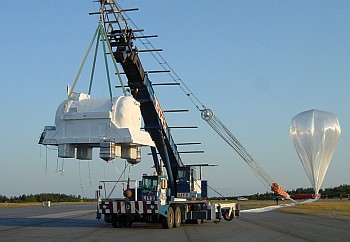 Launch of a Stratosperic balloon from Lyn Lake