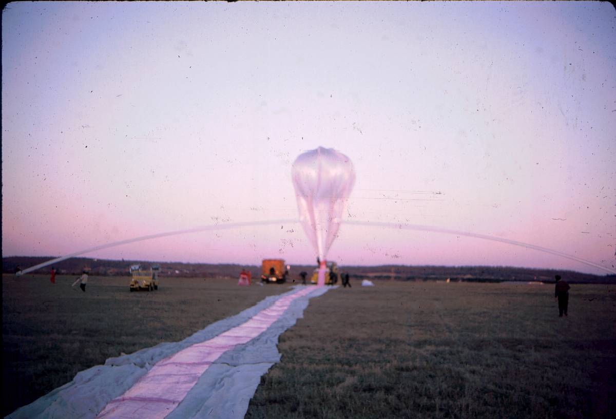 Inflation of the balloon (Copyright: David Koch)