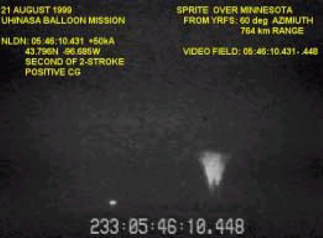 Reproduction of one SPRITE detected from the balloon during the flight. The luminous phenomena was produced over a storm located in Minnesota