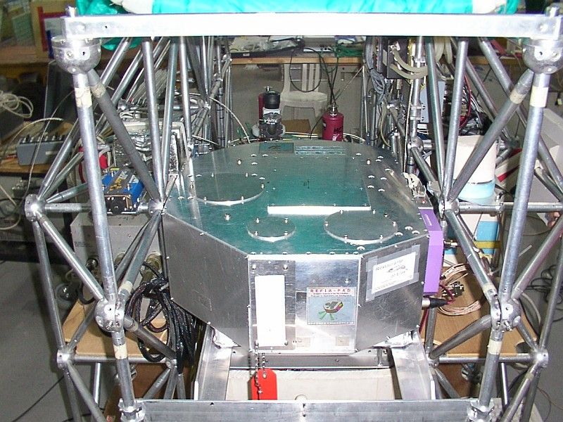 Close view of the RFIR-PAD instrument